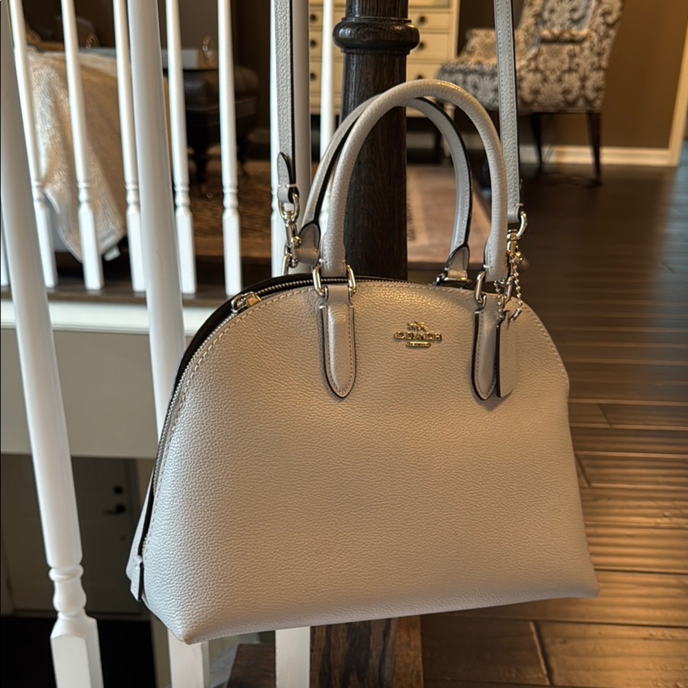 Coach Leather Handbag, beautiful light blue